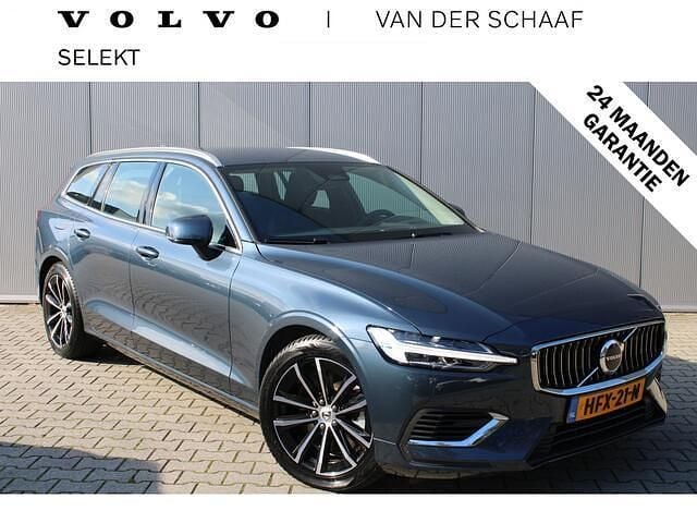 Blauw Gebruikt 2025 Volvo V60 Stationwagen | € 44.750 (Goede deal) - Afbeelding 1/4