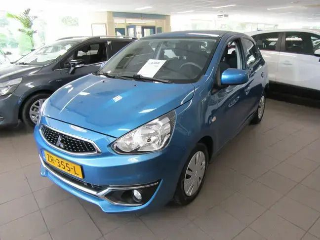 Blauw, metallic lak Gebruikt 2019 Mitsubishi Space Star Hatchback | € 8.450 (Eerlijke prijs) - Afbeelding 1/4