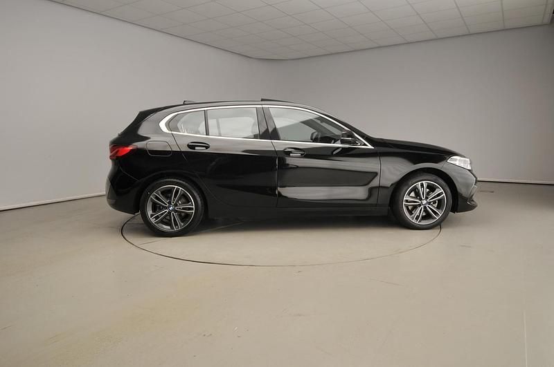 Occasion BMW 118 Comfort Edition 140 PK (102 kW) 2020 Zwart Hatchback