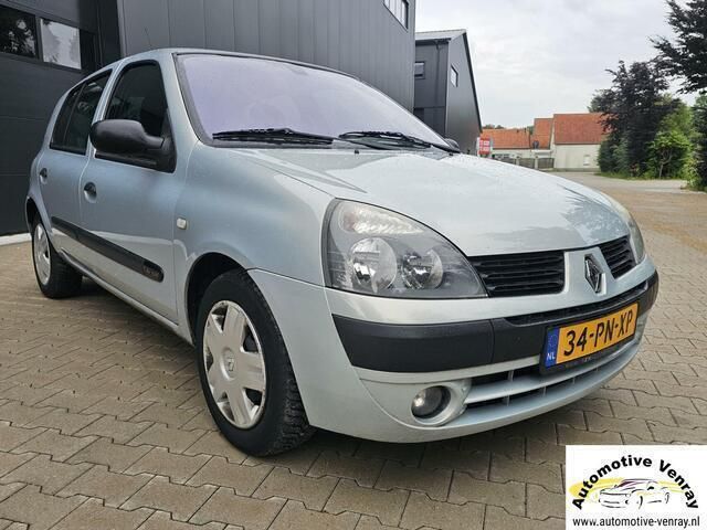 Grijs Gebruikt 2004 Renault Clio II Dynamique Hatchback | € 2.150 (Eerlijke prijs) - Afbeelding 1/4