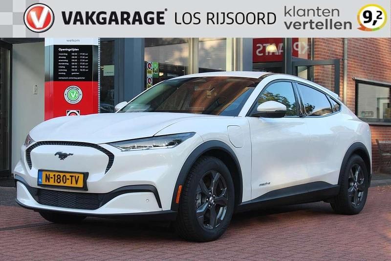 Wit Gebruikt 2021 Ford Mustang Mach-E SUV | € 23.500 (Eerlijke prijs) - Afbeelding 1/4