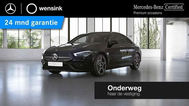 Zwart Gebruikt 2021 Mercedes CLA250e Business Sedan | € 33.850 (Iets duurder) - Afbeelding 1/4
