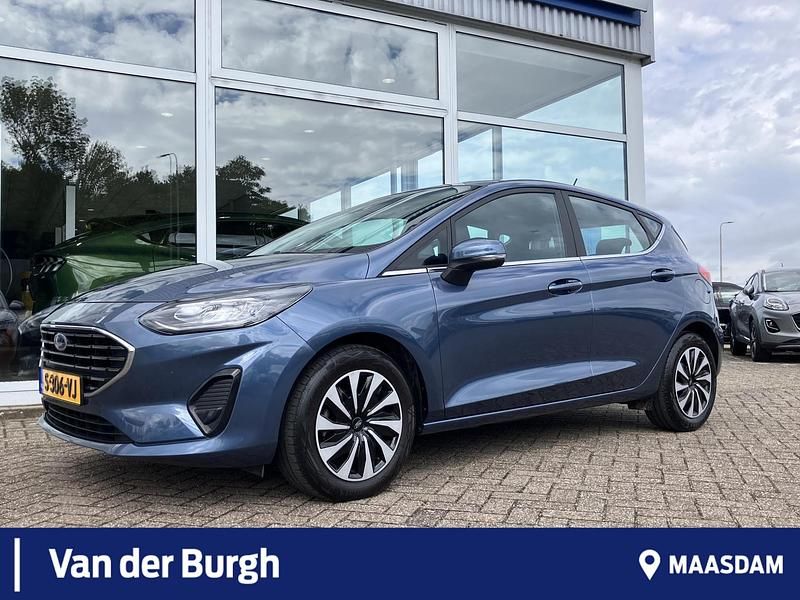 Blauw Gebruikt 2023 Ford Fiesta Titanium Hatchback | € 16.990 (Goede deal) - Afbeelding 1/4