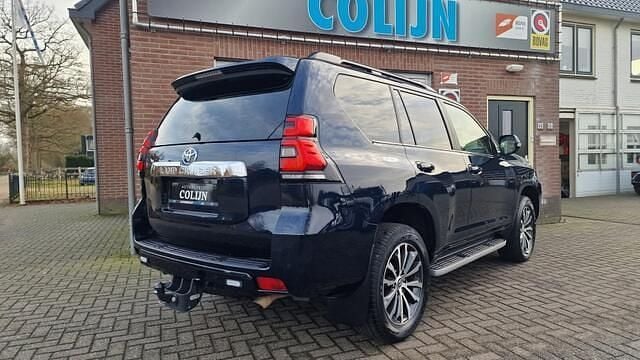 Occasion Toyota Land Cruiser Executive 204 PK (150 kW) 2023 Blauw (metallic) Van