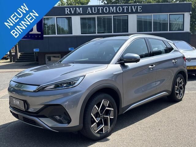 Grijs, metallic lak Gebruikt 2023 BYD Atto 3 Design SUV | € 27.440 (Goede deal) - Afbeelding 1/4
