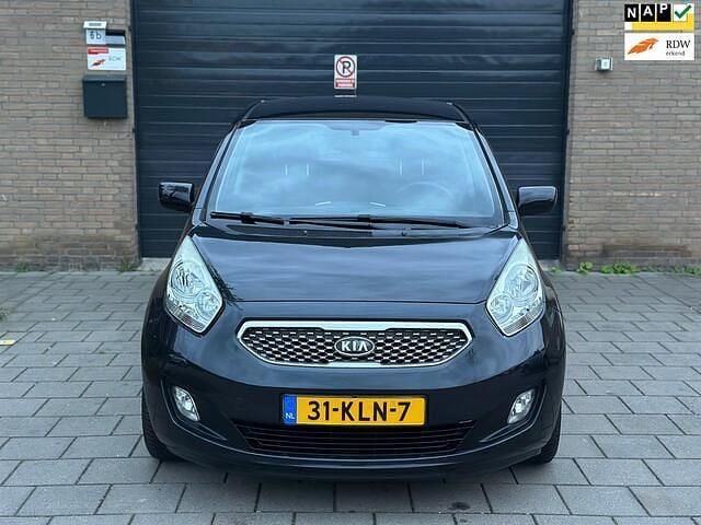 Zwart Gebruikt 2010 Kia Venga Hatchback | € 3.750 (Goede deal) - Afbeelding 1/4