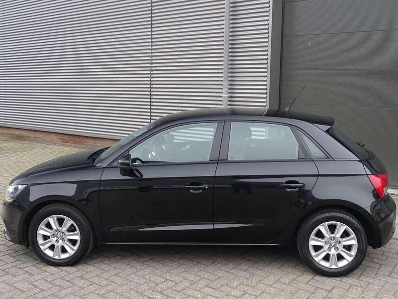 Occasion Audi A1 Attraction 86 PK (63 kW) 2012 Zwart Hatchback