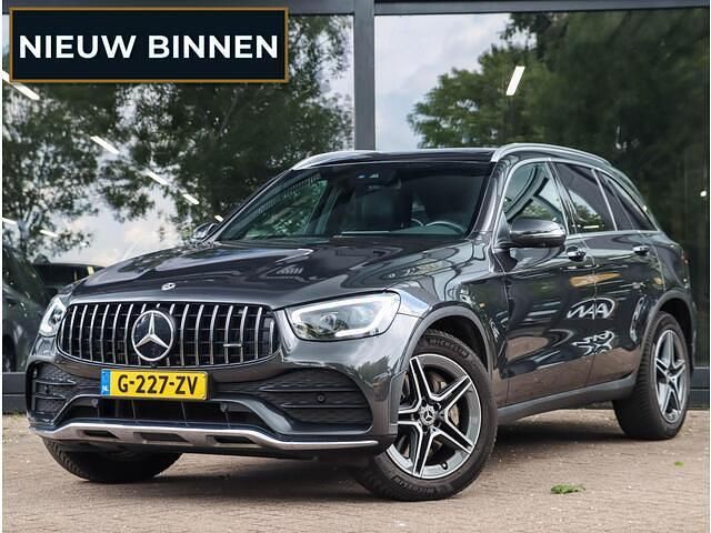 Grijs Gebruikt 2020 Mercedes GLC220 Premium Plus SUV | € 41.900 (Iets duurder) - Afbeelding 1/4