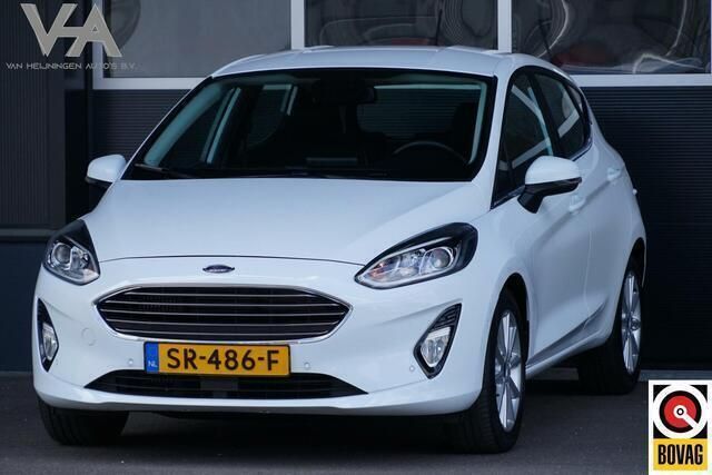 Wit Gebruikt 2018 Ford Fiesta Titanium Hatchback | € 13.450 (Eerlijke prijs) - Afbeelding 1/4