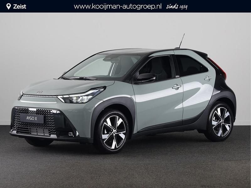 Groen Nieuw 2026 Toyota Aygo X Pulse SUV | € 25.799 (Eerlijke prijs) - Afbeelding 1/4
