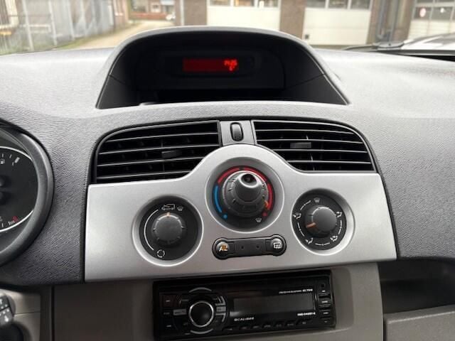 Occasion Renault Kangoo 107 PK (78 kW) 2008 Rood MPV