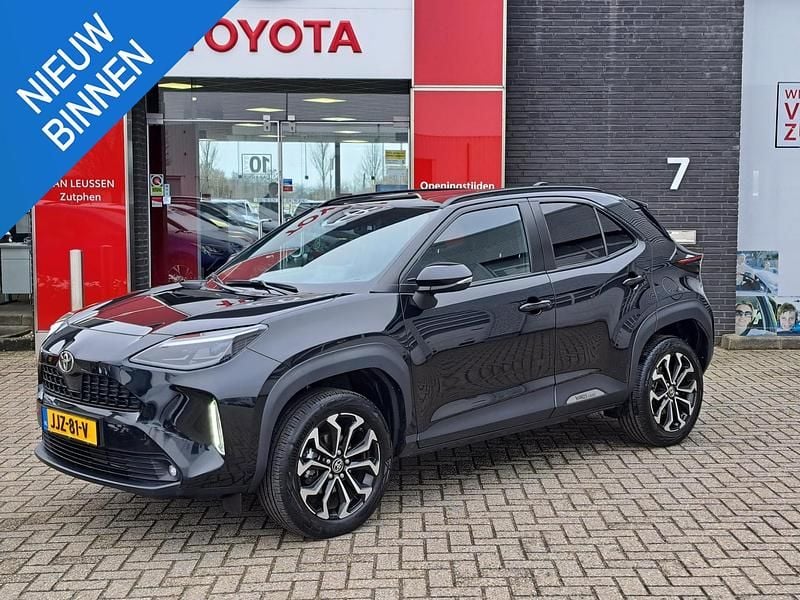 Zwart Occasion 2024 Toyota Yaris Cross SUV | € 28.900 (Goede deal) - Afbeelding 1/4