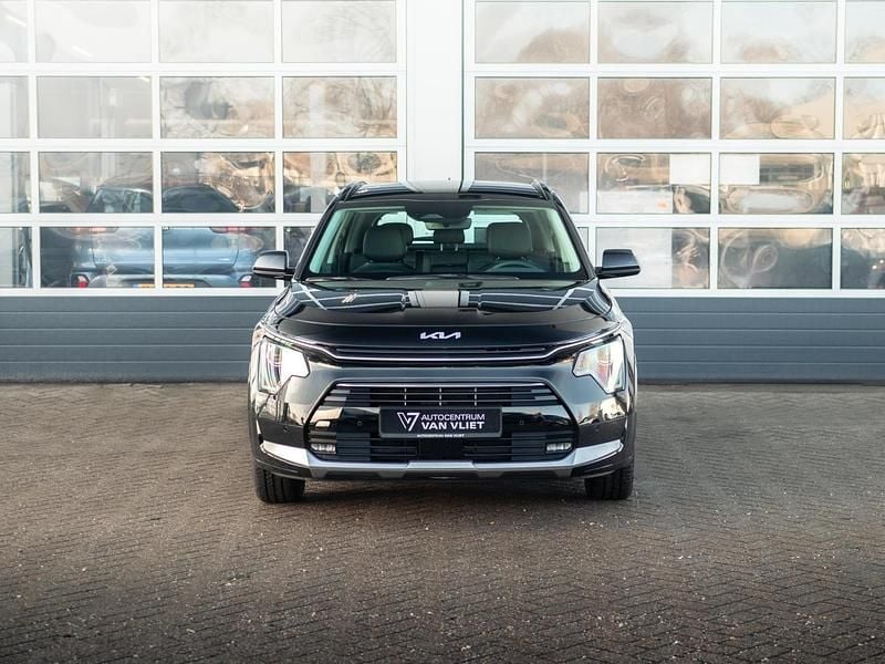 Nieuw Kia Niro 129 PK (94 kW) 2026 Aurora black pearl/noir aurore nacre/starry night black metallic (abp) SUV