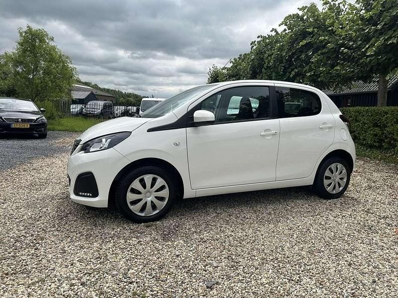 Wit Gebruikt 2021 Peugeot 108 Active Hatchback | € 9.350 (Eerlijke prijs) - Afbeelding 1/4