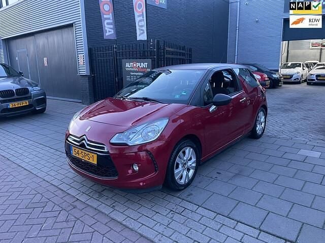 Occasion Citroën DS3 Chic 95 PK (69 kW) 2011 Rood Hatchback
