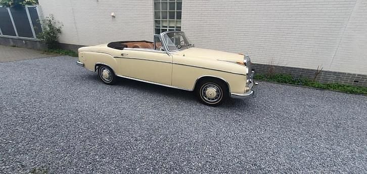 Occasion 1961 Mercedes 220 Cabriolet | € 82.500 - Afbeelding 1/4
