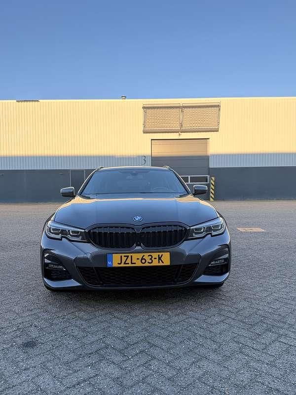 Occasion BMW 330 Executive 292 PK (214 kW) 2021 Grijs Stationwagen