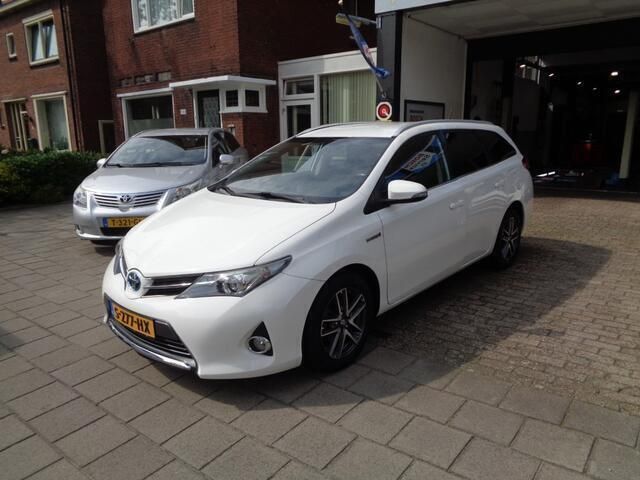 Occasion Toyota Auris 99 PK (72 kW) 2015 Wit Hatchback