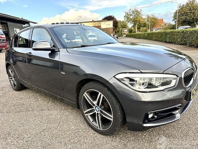 Occasion BMW 118 Sport Line 2017 Grijs Hatchback