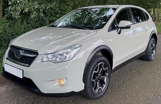 Grijs Gebruikt 2013 Subaru XV Comfort SUV | € 14.850 (Eerlijke prijs) - Afbeelding 1/4