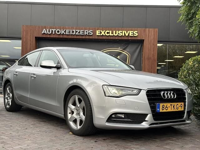 Grijs Occasion 2012 Audi A5 Sportback Proline Hatchback | € 8.900 (Goede deal) - Afbeelding 1/4