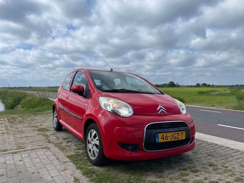 Rood Gebruikt 2009 Citroën C1 Hatchback | € 2.499 (Eerlijke prijs) - Afbeelding 1/4
