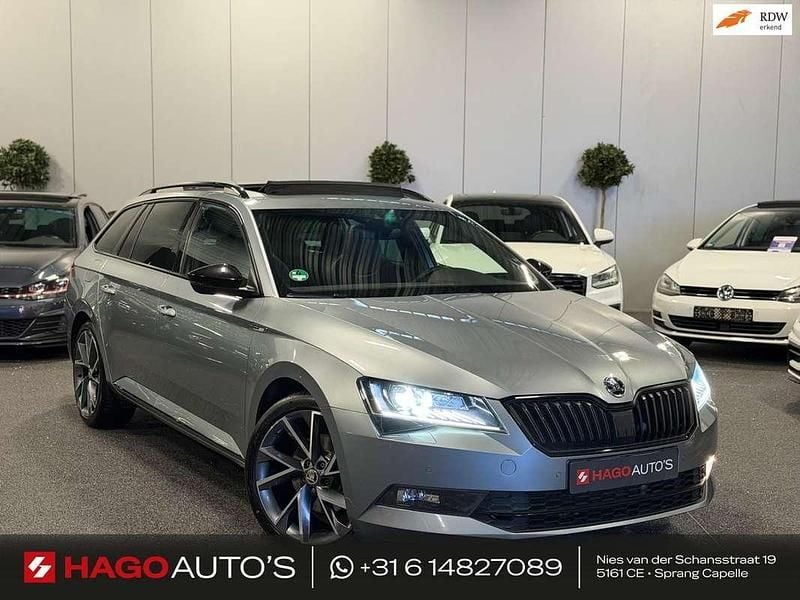 Grijs (metallic) Occasion 2017 Skoda Superb Business Line Stationwagen | € 24.990 (Eerlijke prijs) - Afbeelding 1/4