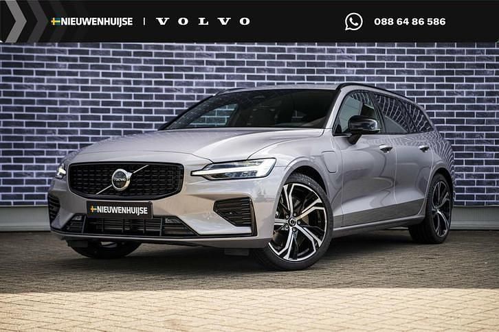 Nieuw 2025 Volvo V60 Plus Stationwagen | € 54.899 (Super prijs) - Afbeelding 1/4
