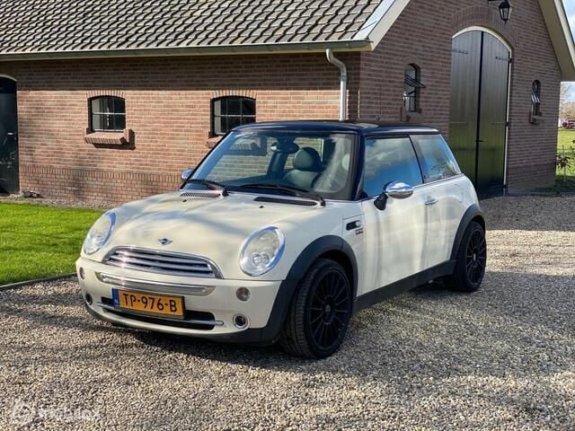 Wit Occasion 2006 Mini ONE Salt Hatchback | € 2.450 (Goede deal) - Afbeelding 1/4
