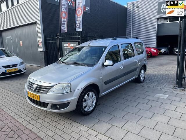Grijs Gebruikt 2010 Dacia Logan MCV MPV | € 2.499 (Eerlijke prijs) - Afbeelding 1/4