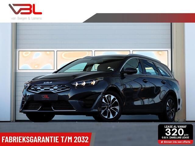 Grijs Gebruikt 2022 Kia Ceed Sportswagon Stationwagen | € 23.940 (Eerlijke prijs) - Afbeelding 1/4