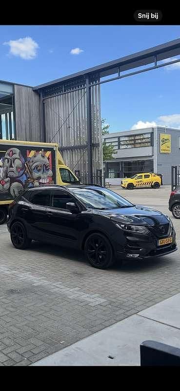 Zwart Gebruikt 2019 Nissan Qashqai Tekna SUV | € 17.500 (Goede deal) - Afbeelding 1/4