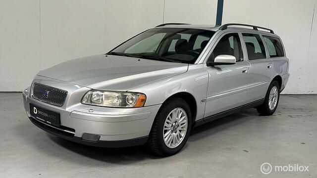 Grijs Gebruikt 2005 Volvo V70 Kinetic Stationwagen | € 8.945 (Eerlijke prijs) - Afbeelding 1/4