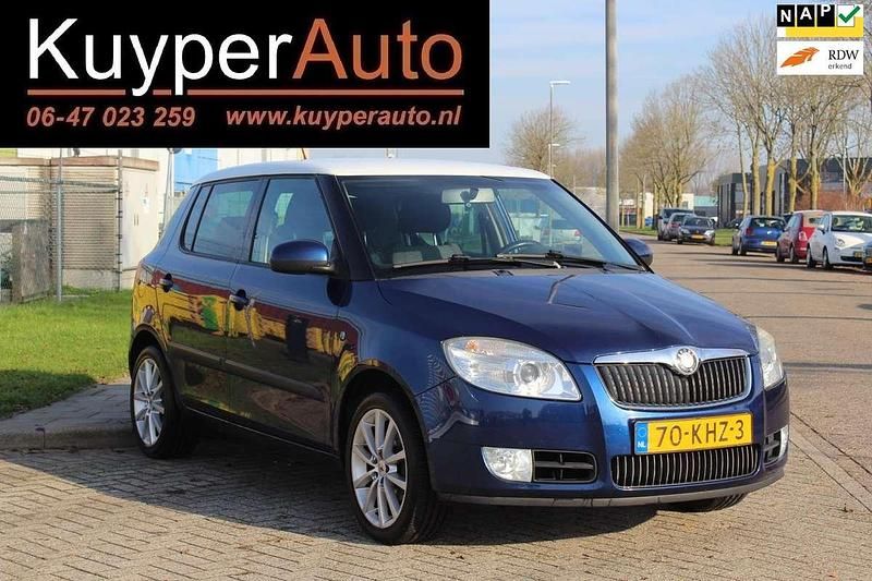 Blauw Gebruikt 2009 Skoda Fabia Dynamic Hatchback | € 2.250 (Eerlijke prijs) - Afbeelding 1/4