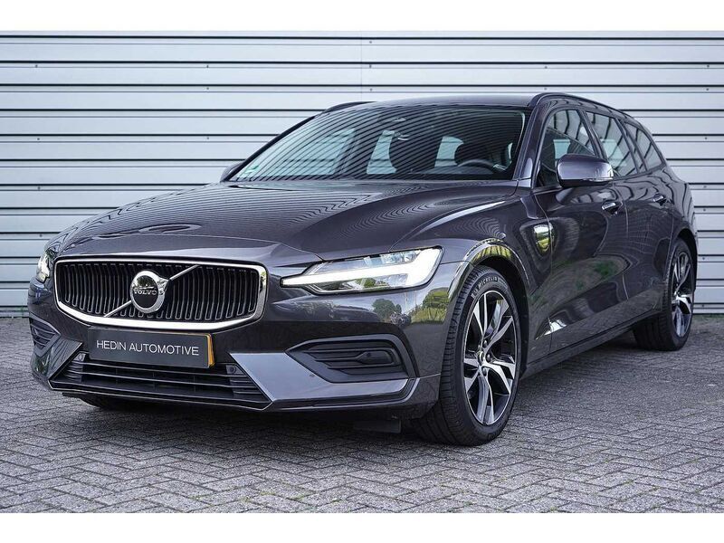 Grijs Gebruikt 2022 Volvo V60 Stationwagen | € 39.995 (Eerlijke prijs) - Afbeelding 1/4
