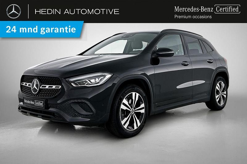 Zwart Gebruikt 2021 Mercedes GLA200 Luxury SUV | € 32.900 (Goede deal) - Afbeelding 1/4