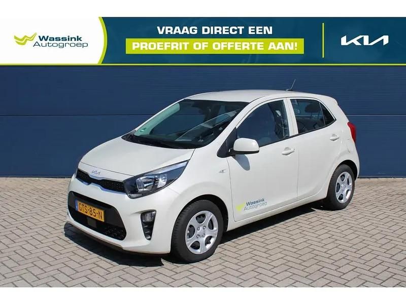 Milky beige metallic Gebruikt 2024 Kia Picanto 4 Hatchback | € 17.085 (Eerlijke prijs) - Afbeelding 1/4
