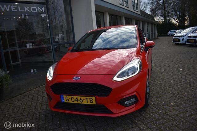 Occasion Ford Fiesta ST-Line 99 PK (72 kW) 2019 Rood Hatchback