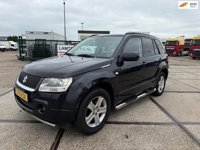 Zwart Gebruikt 2007 Suzuki Grand Vitara SUV | € 6.750 (Goede deal) - Afbeelding 1/4