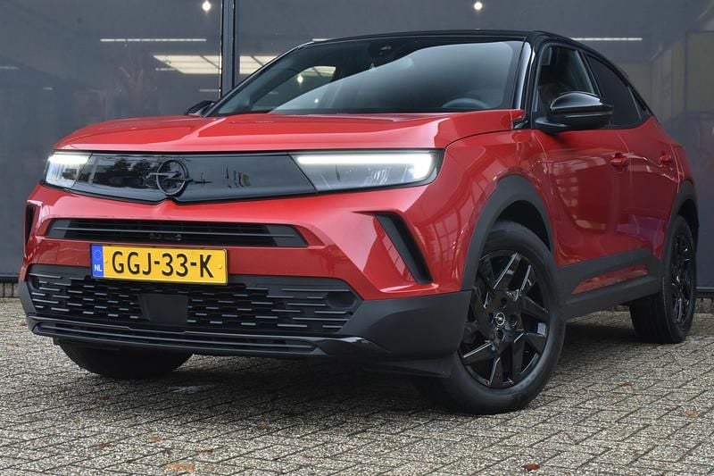 Rood Gebruikt 2024 Opel Mokka SUV | € 22.395 (Goede deal) - Afbeelding 1/4