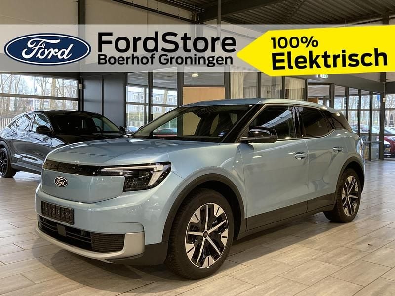 Blauw (metallic) Occasion 2025 Ford Explorer Extended Range SUV | € 37.890 (Super prijs) - Afbeelding 1/4