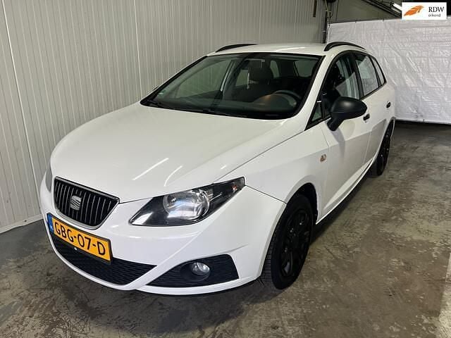 Wit Gebruikt 2011 Seat Ibiza ST Style Stationwagen | € 2.750 (Super prijs) - Afbeelding 1/4