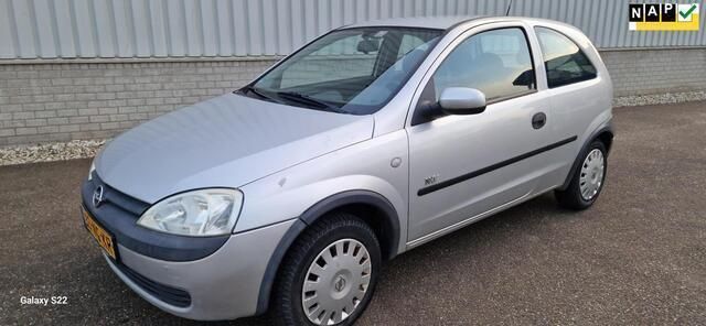 Grijs Gebruikt 2003 Opel Corsa Njoy Hatchback | € 900 (Goede deal) - Afbeelding 1/4