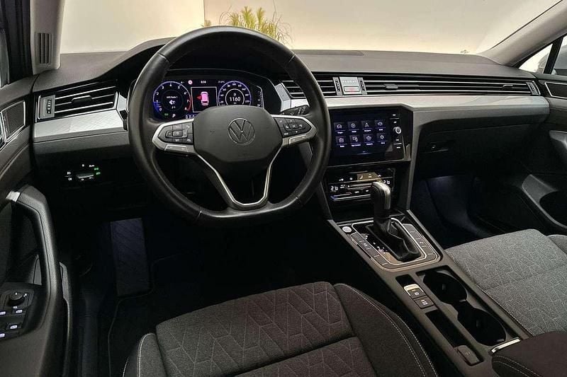 Occasion VW Passat Business 150 PK (110 kW) 2023 Zilver Stationwagen
