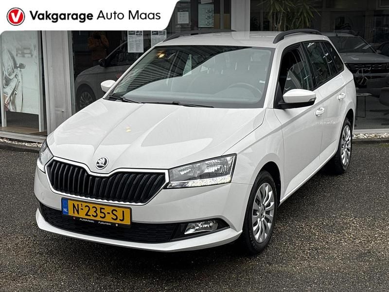 Occasion Skoda Fabia Ambition 2022 Wit Hatchback