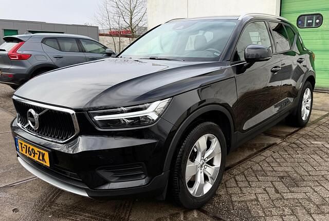 Occasion Volvo XC40 Momentum 163 PK (119 kW) 2020 Zwart SUV
