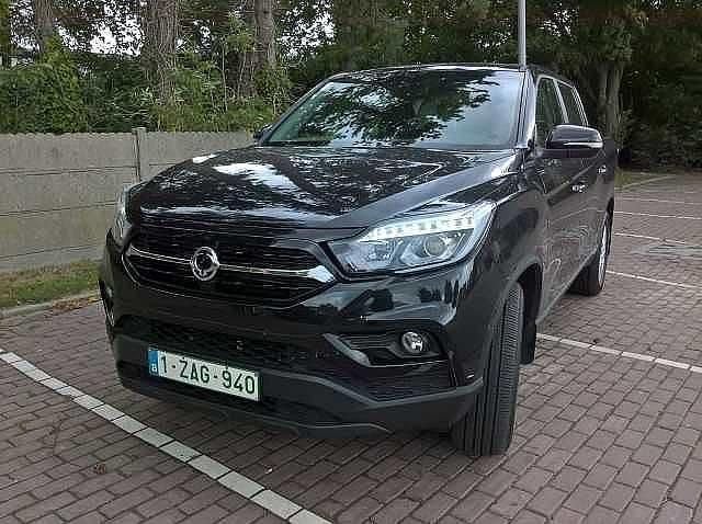 Zwart Gebruikt 2018 Ssangyong (KGM) Musso | € 29.999 - Afbeelding 1/4
