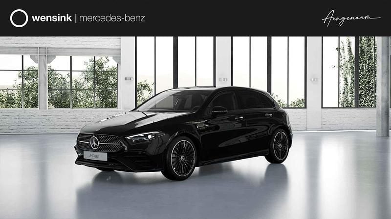 Zwart Nieuw 2025 Mercedes A180 Business Hatchback | € 47.575 (Super prijs) - Afbeelding 1/4