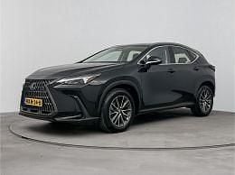 Donker zwart metallic Gebruikt 2023 Lexus NX350h Luxury Line SUV | € 51.490 - Afbeelding 1/3