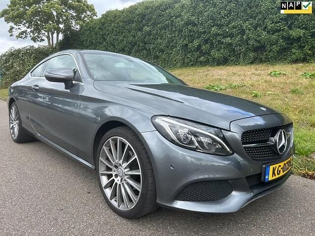 Grijs Gebruikt 2016 Mercedes C180 Ambition Coupé | € 17.999 (Eerlijke prijs) - Afbeelding 1/4